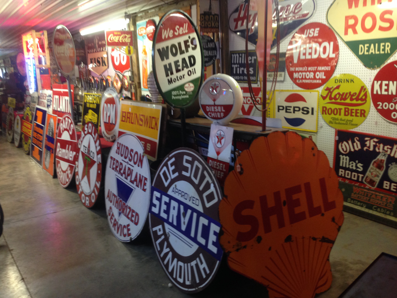 Illustration for article titled Vintage Signs Part 2
